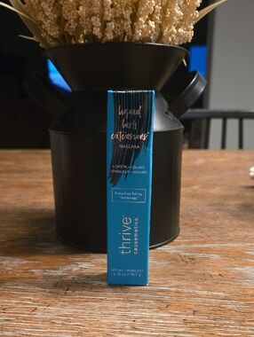 Thrive Black Liquid Extensions Mascara In Brynn